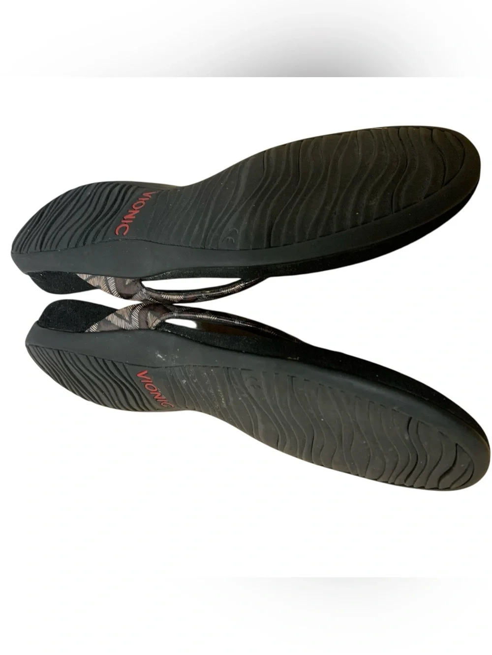 Vionic Women's Black Patterned Strap Flip Flop Sandals size 8.5